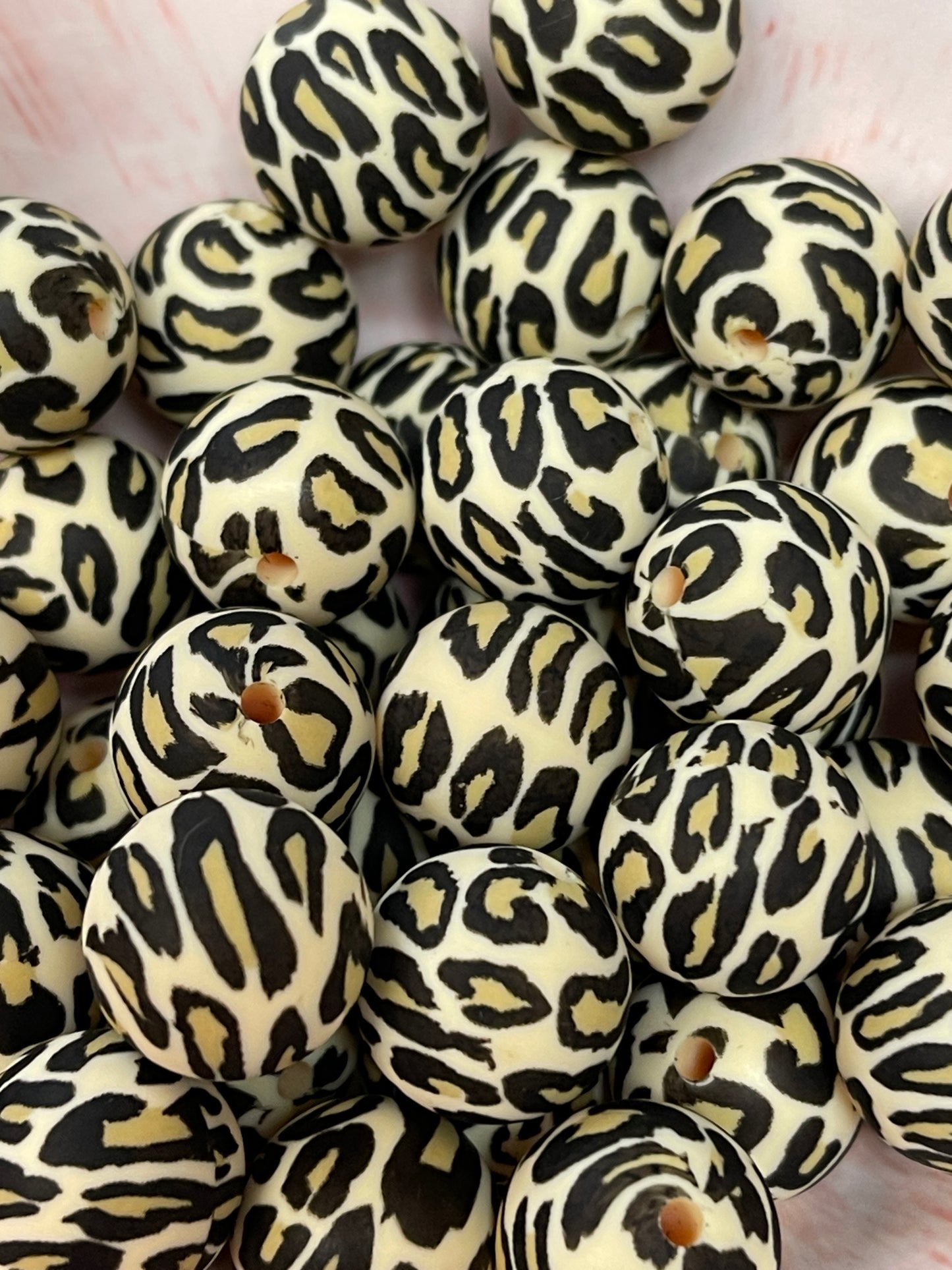 Leopard Printed 15mm Round