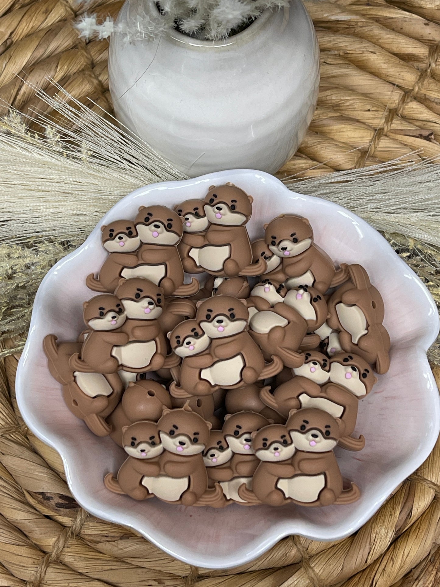 3D Momma and Baby Otter Tan Focal