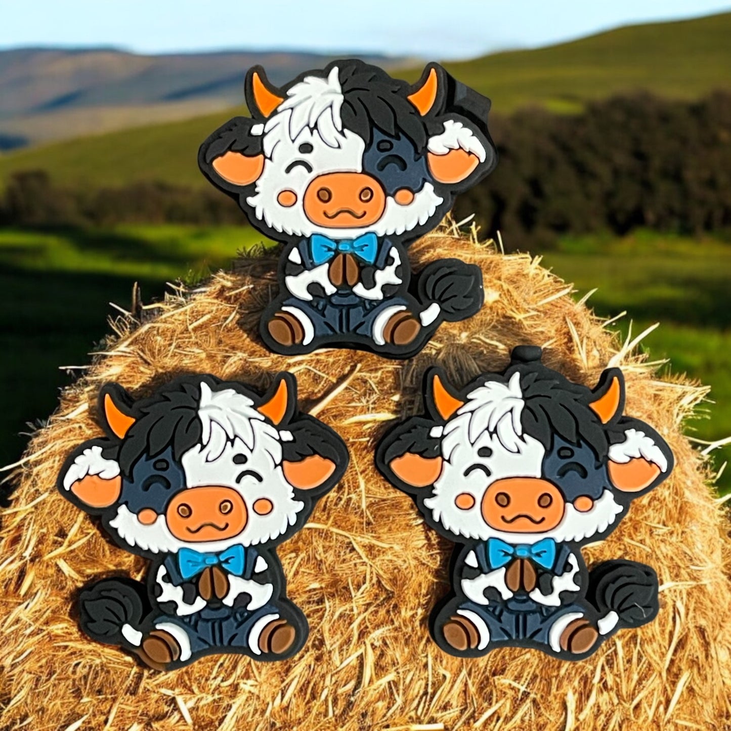 Tyson Bowtie Highland Cow Focal