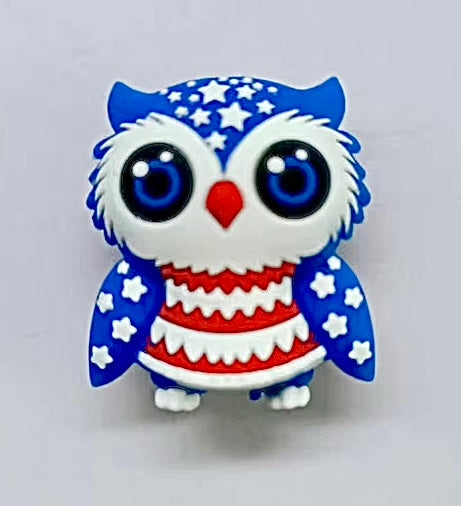 3D Red, White and Hoot Focal