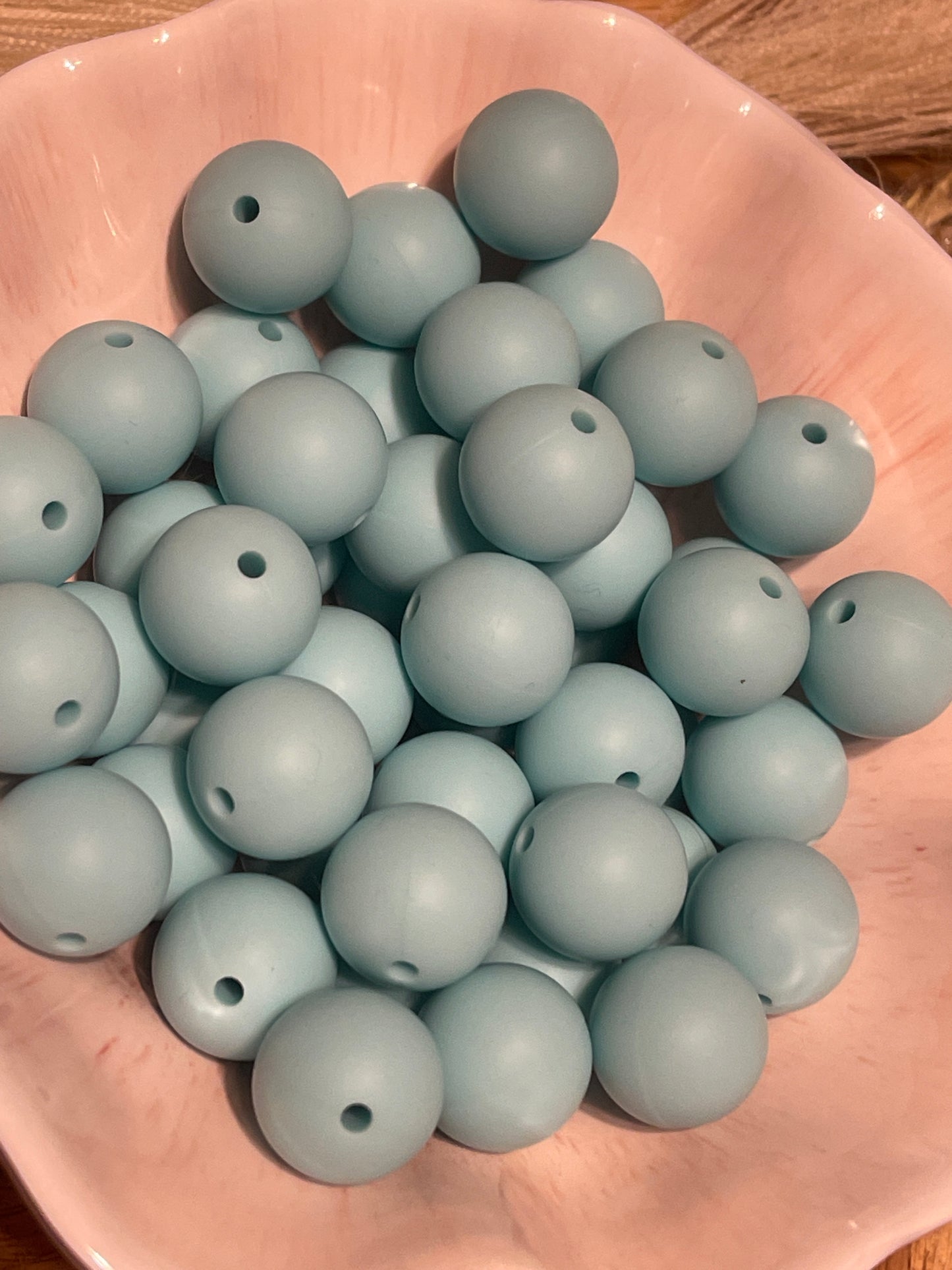 Aruba Blue 15mm round