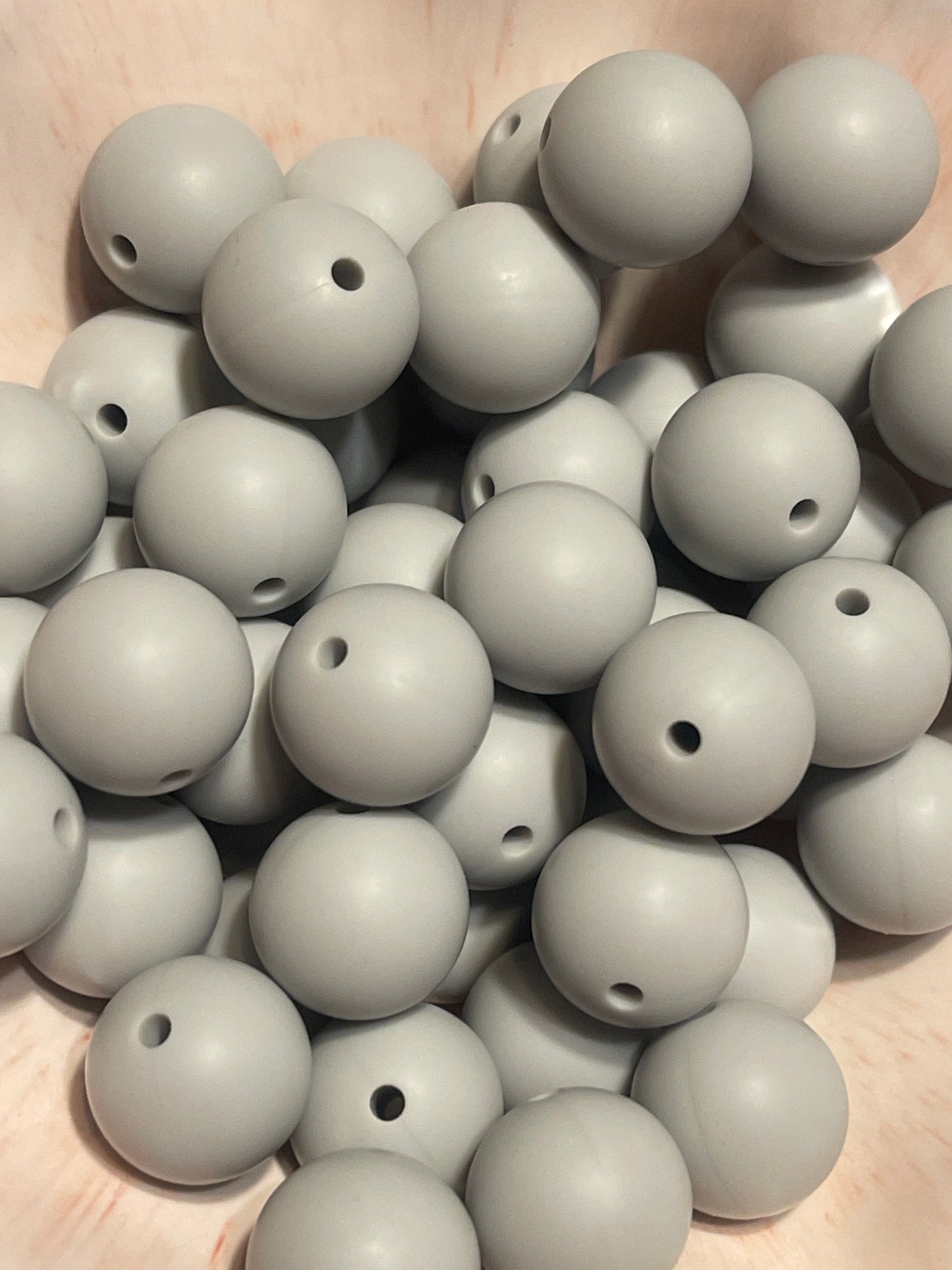 Glacier Ash 15mm round