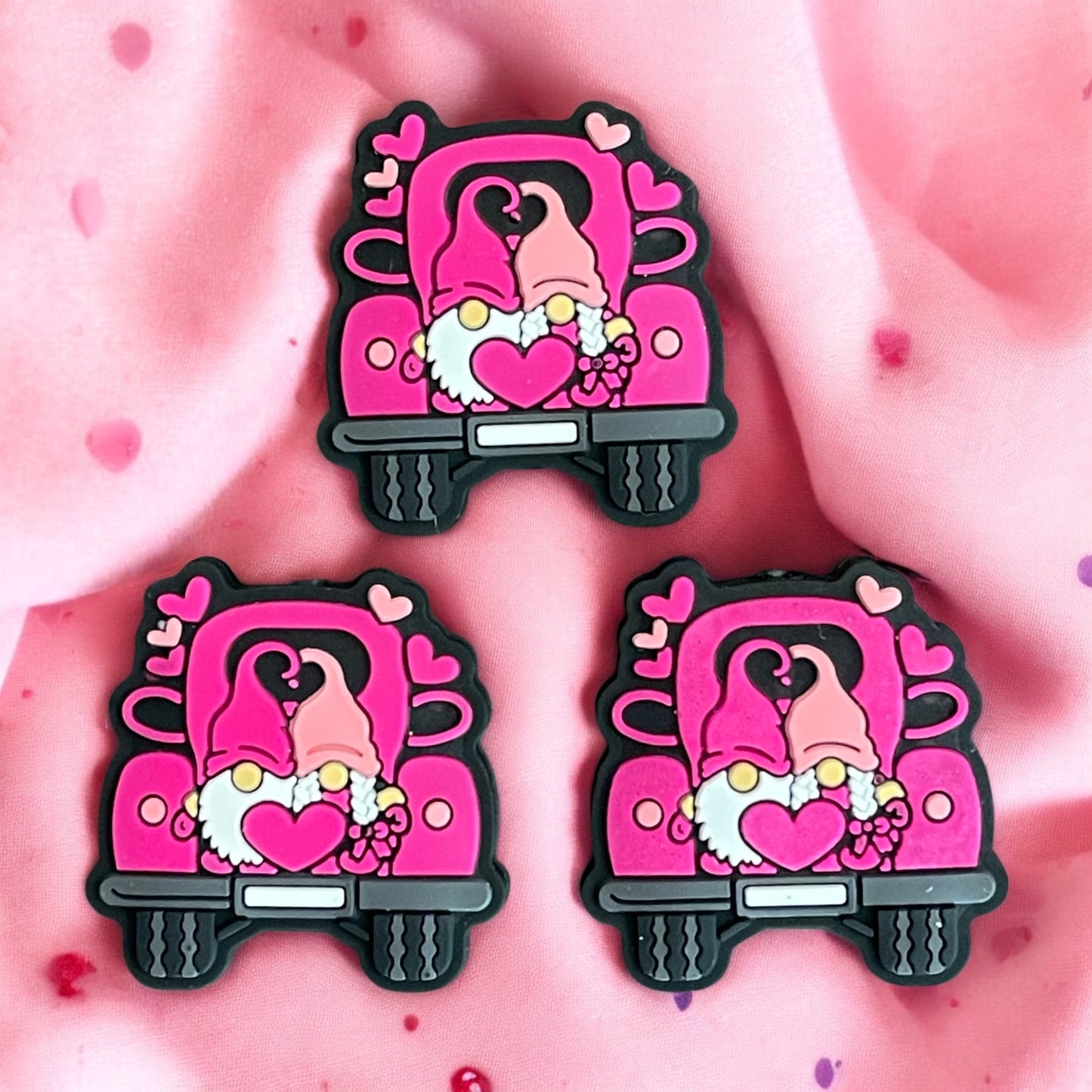 Valentine PINK Truck Gnome Focal