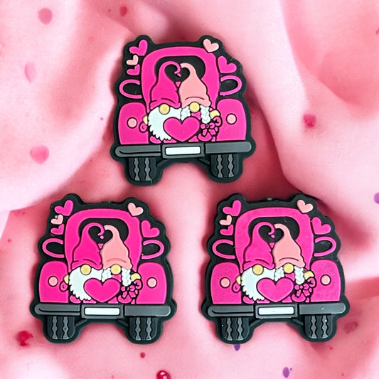 Valentine PINK Truck Gnome Focal