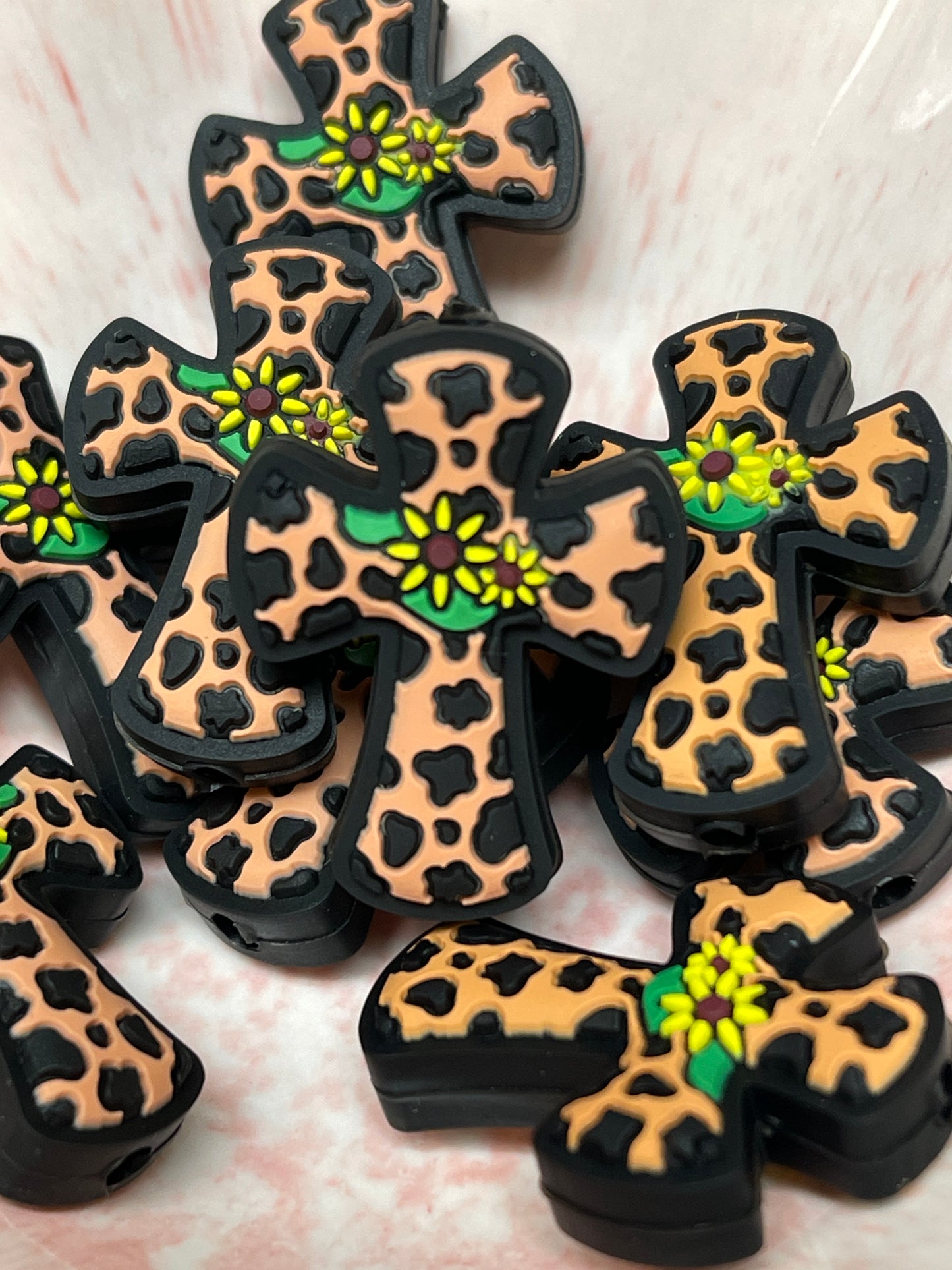Leopard Cross Focal