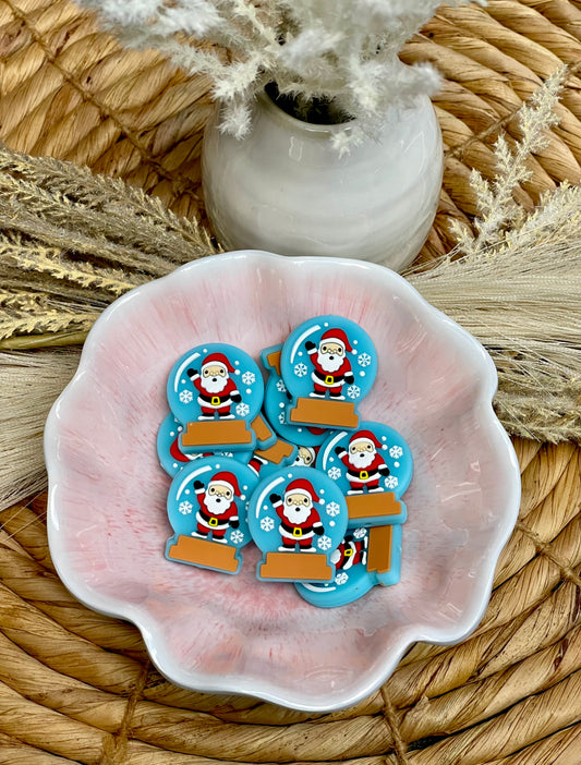 Santa Globe Focal