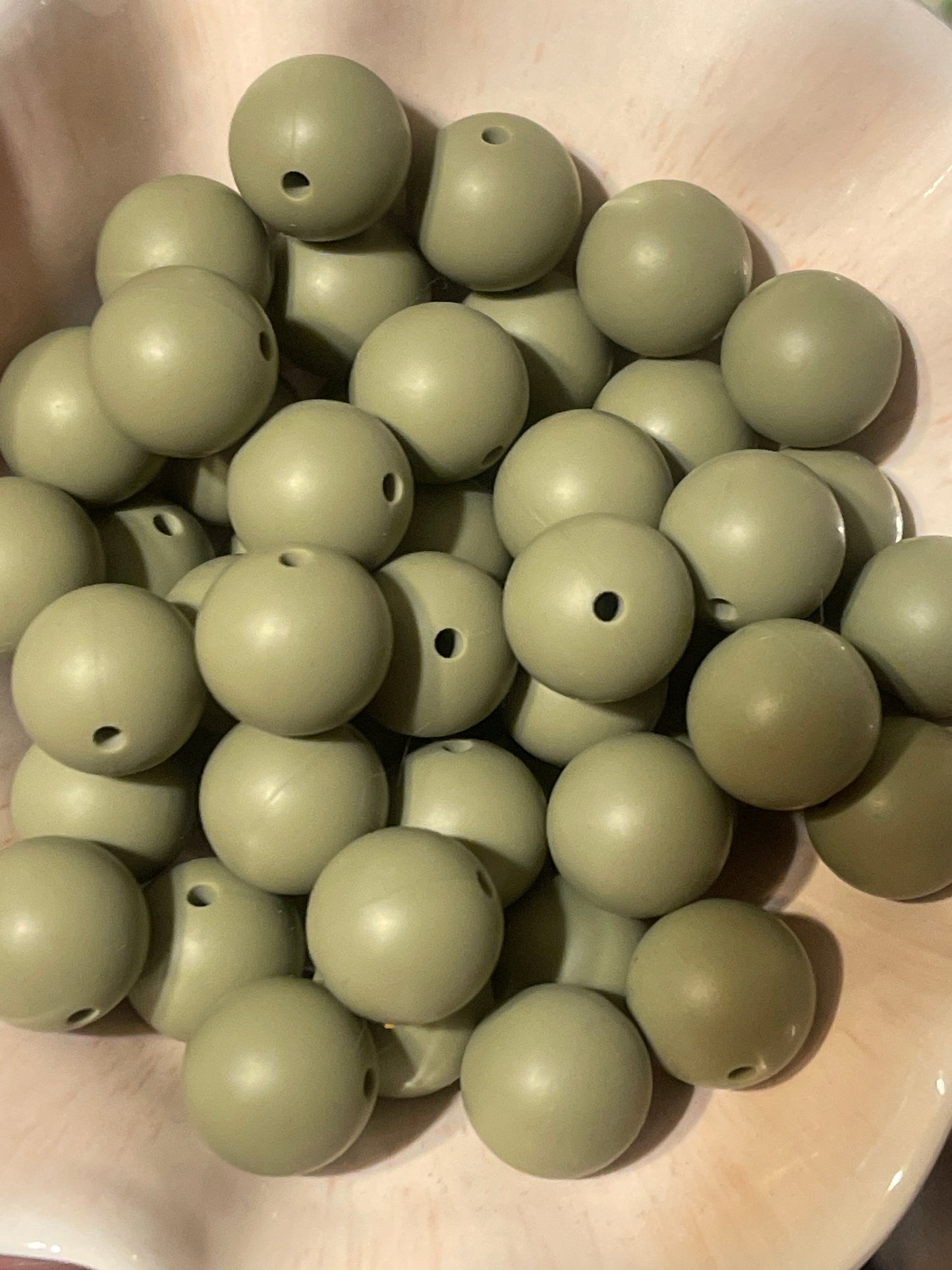 Grey Green 15mm round