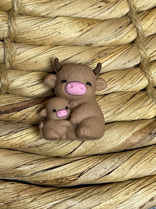 3D Momma and Baby Cow Focal