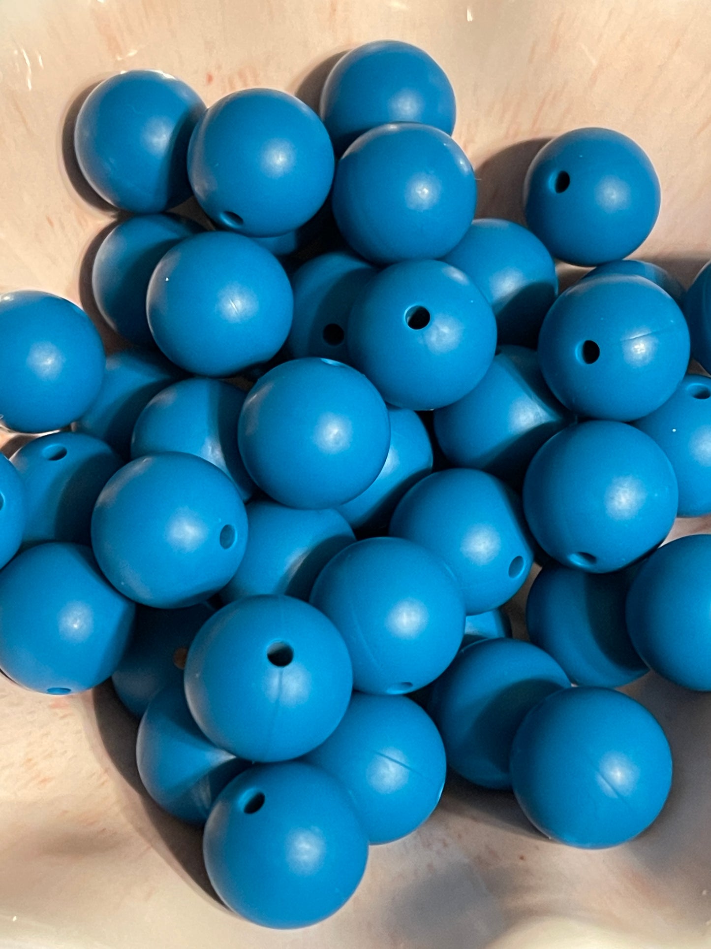 Blue Green 15mm round