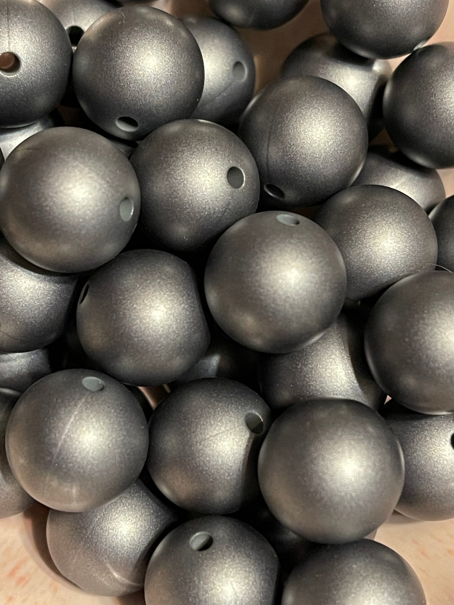 Metallic Silver 15mm round
