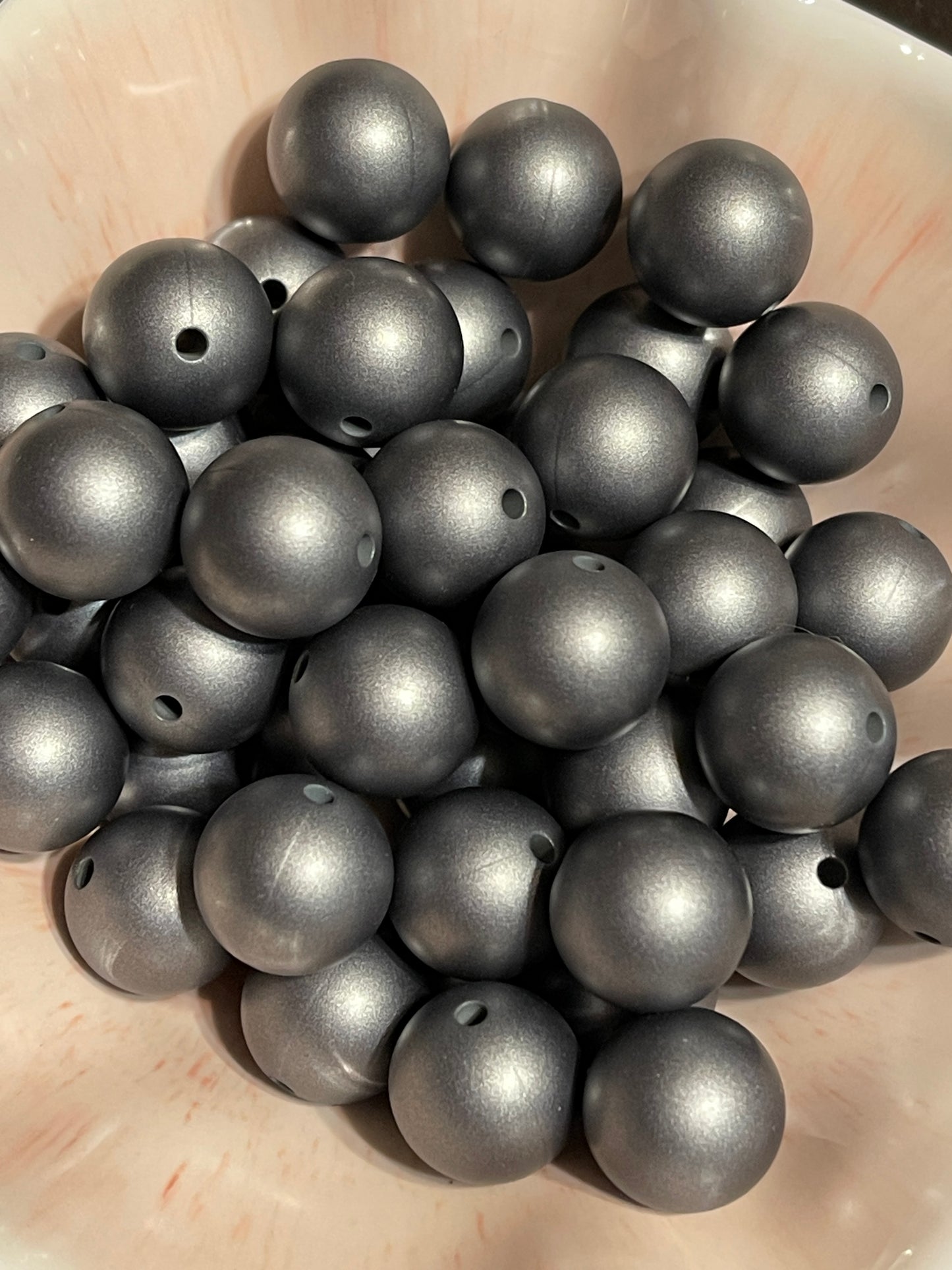 Metallic Silver 15mm round