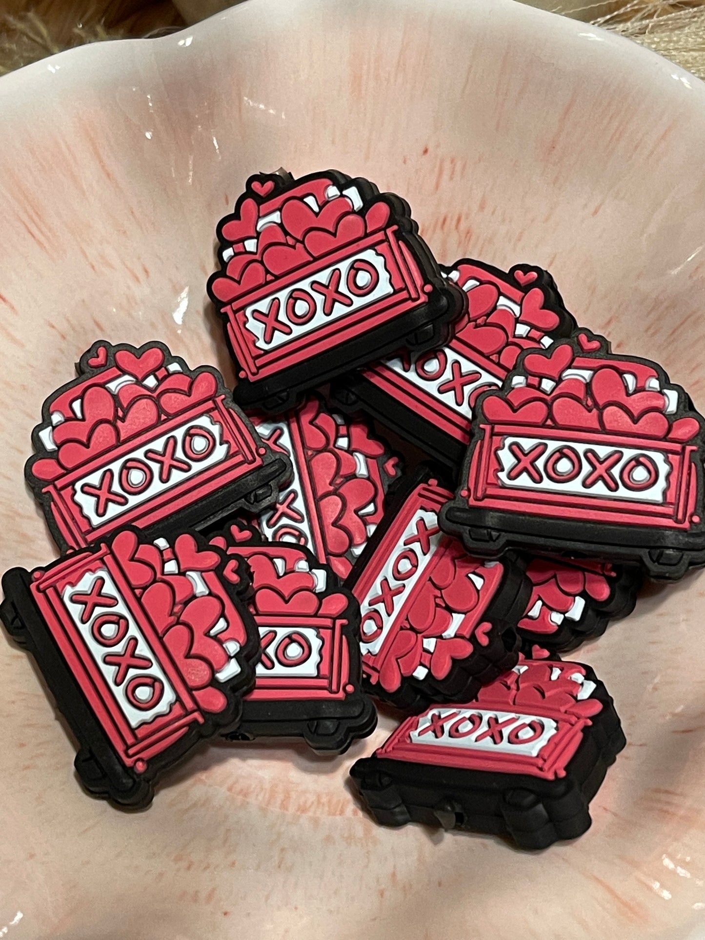 XOXO Truck Valentine Focal