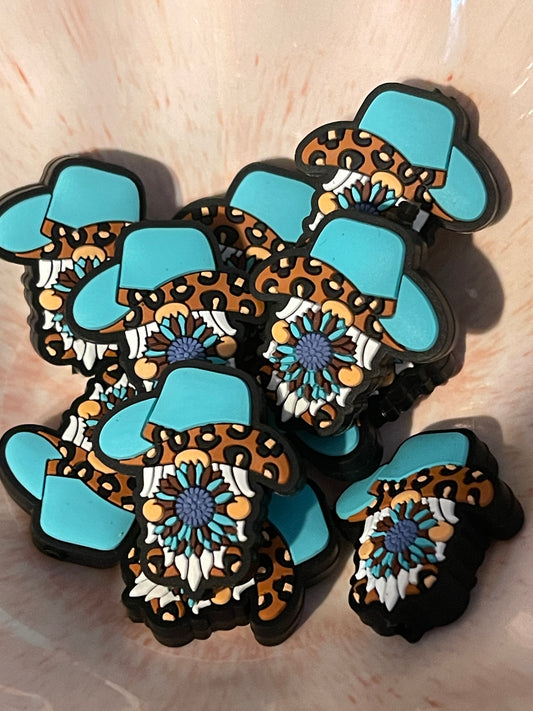 Turquoise Gnome Focal