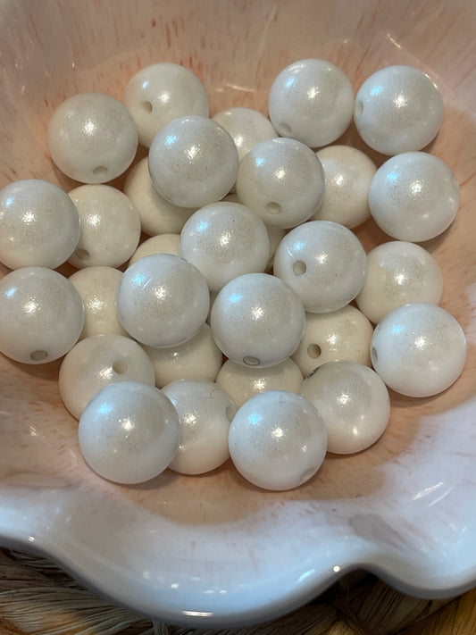 Opal Snow White 15mm round