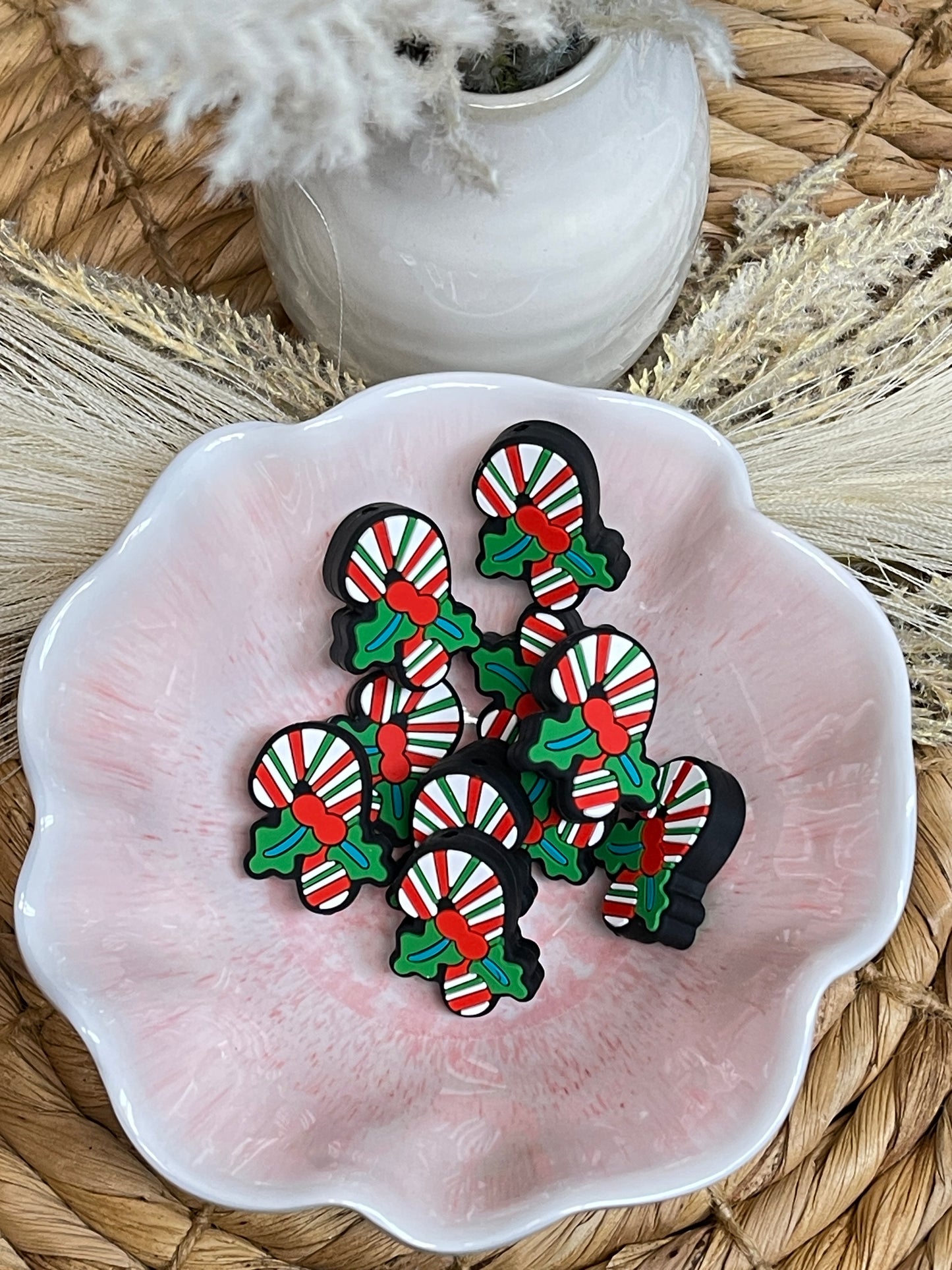 Candy Cane Red Green Focal