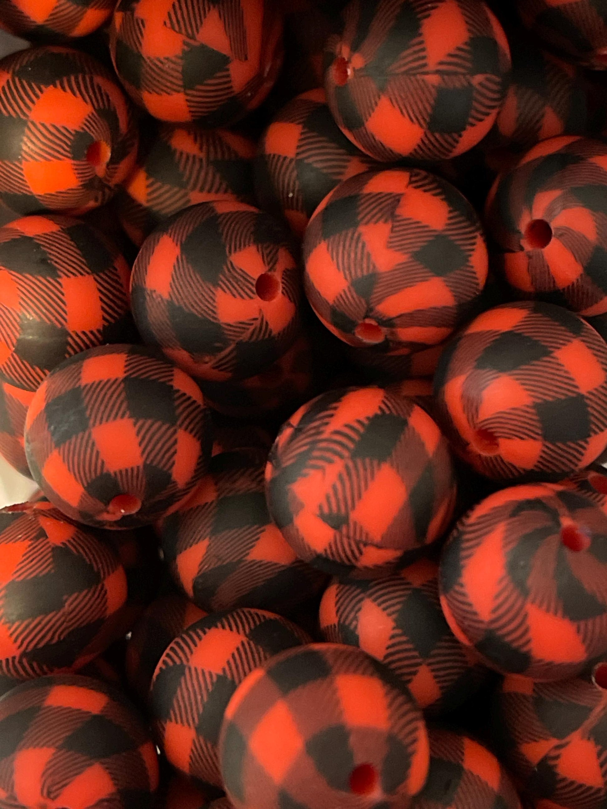 Buffalo Plaid Printed Silicone Beads. 6 pc. Pack