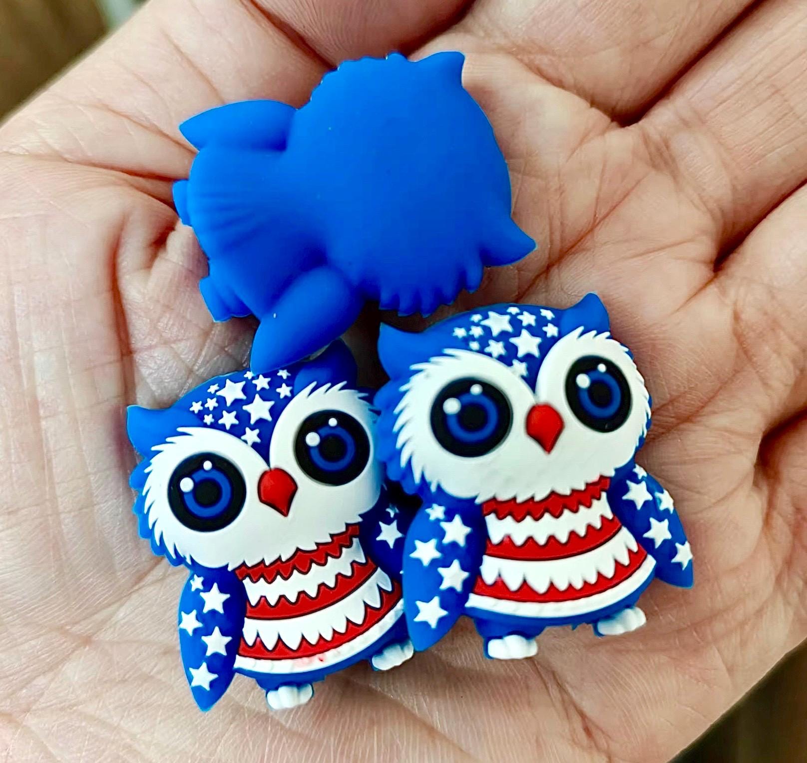 3D Red, White and Hoot Owl Focal