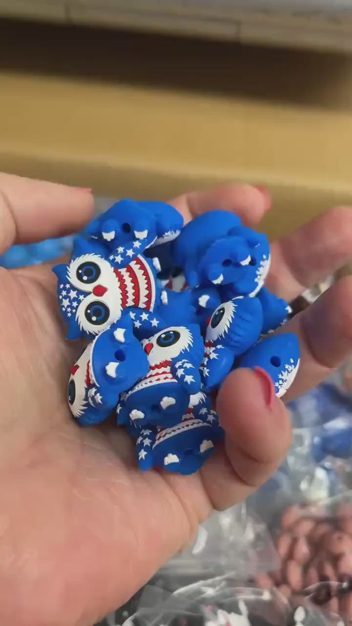 3D Red, White and Hoot Owl Focal